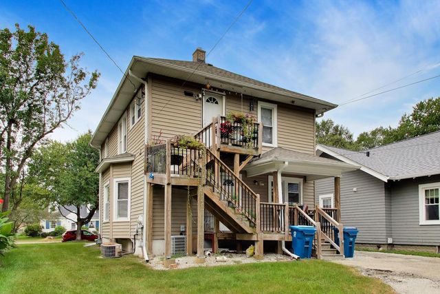 120 COMMONWEALTH Drive 2, Aurora, IL 60506