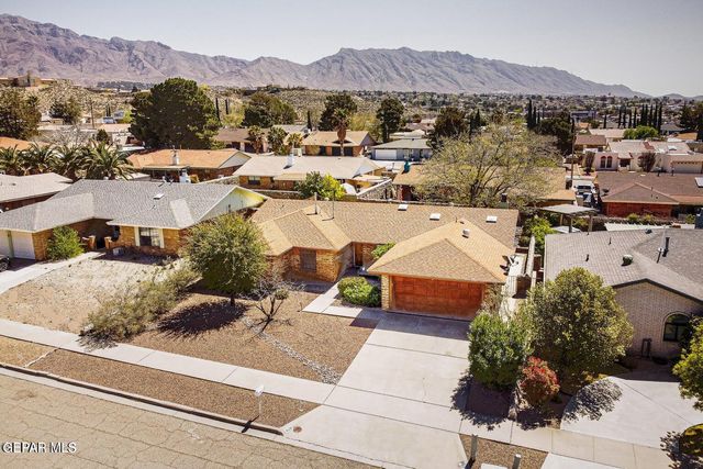 828 Agua Caliente Dr Drive, El Paso, TX 79912
