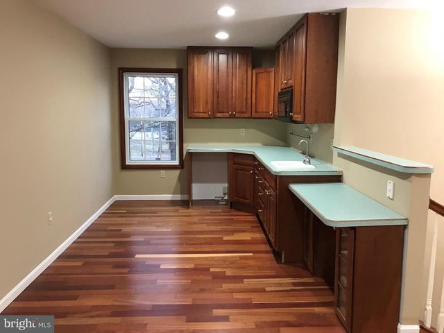 7078 TOKEN VALLEY RD, Manassas, VA 20112