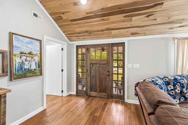 106 N Maple Ave, Ethridge, TN 38456