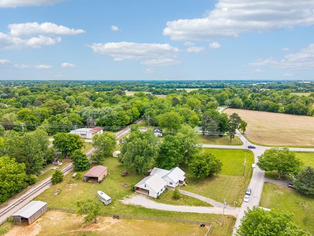 106 N Maple Ave, Ethridge, TN 38456