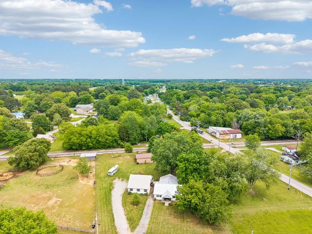 106 N Maple Ave, Ethridge, TN 38456