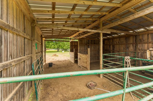 106 N Maple Ave, Ethridge, TN 38456