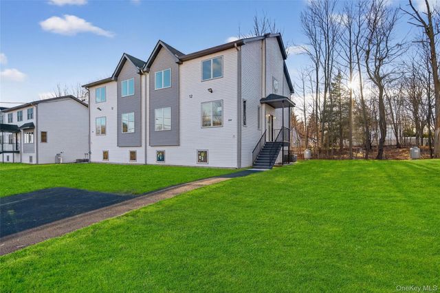 12 E Dillon Road 202, Monticello, NY 12701