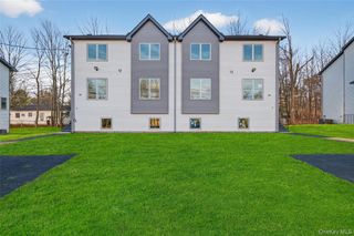 12 E Dillon Road 202, Monticello, NY 12701