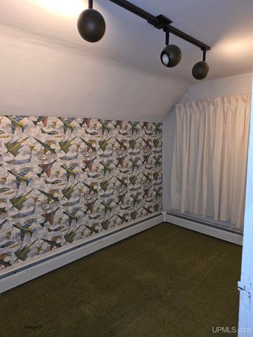 56711 Hecla Street, Calumet, MI 49913