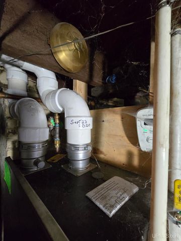 56711 Hecla Street, Calumet, MI 49913