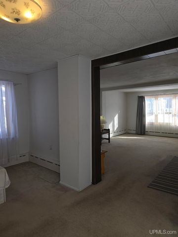 56711 Hecla Street, Calumet, MI 49913