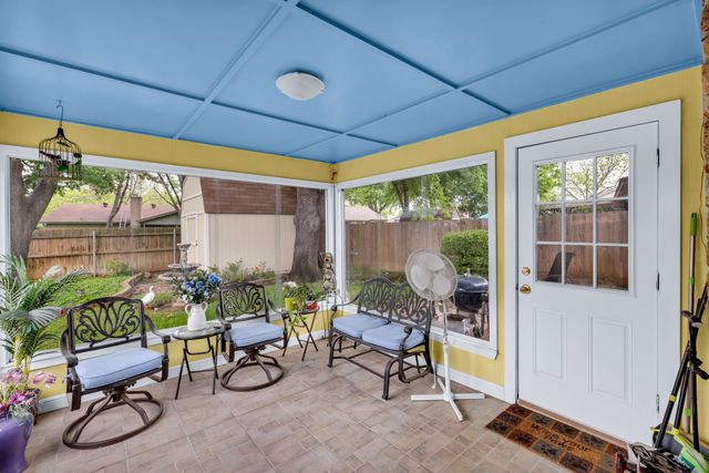 1823 Ridgebrook Drive, Arlington, TX 76015