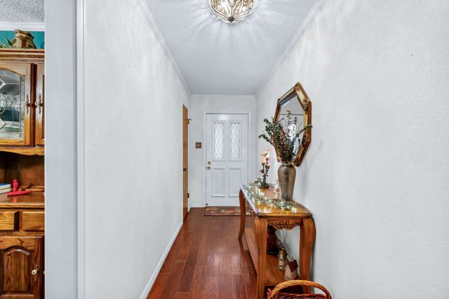 1823 Ridgebrook Drive, Arlington, TX 76015