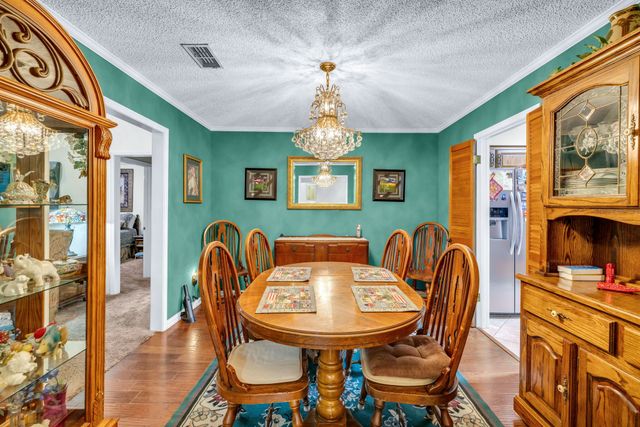 1823 Ridgebrook Drive, Arlington, TX 76015