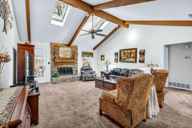 1823 Ridgebrook Drive, Arlington, TX 76015