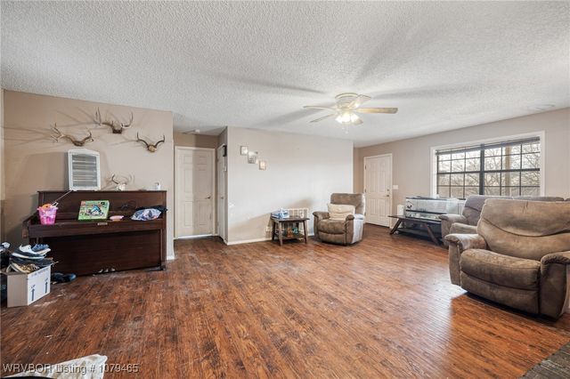 705 S Elm Street, Hartford, AR 72938