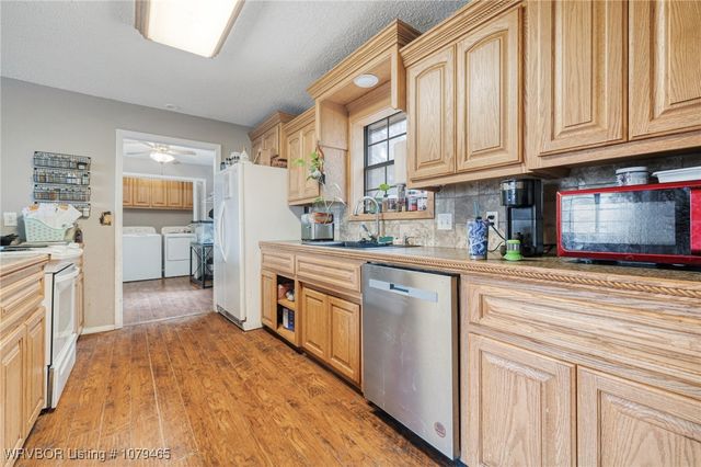 705 S Elm Street, Hartford, AR 72938