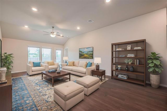 335 Jewett Meadow Drive, Magnolia, TX 77354