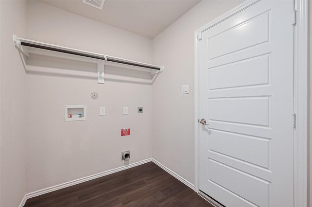 335 Jewett Meadow Drive, Magnolia, TX 77354