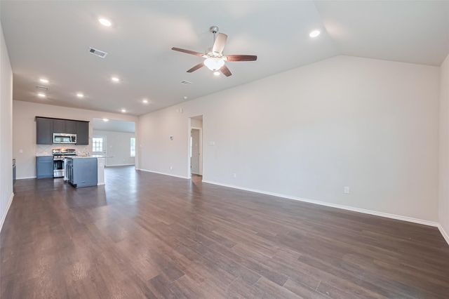 335 Jewett Meadow Drive, Magnolia, TX 77354