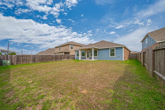 335 Jewett Meadow Drive, Magnolia, TX 77354