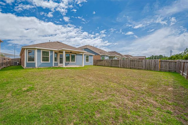 335 Jewett Meadow Drive, Magnolia, TX 77354