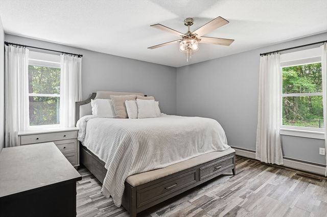 178 County Rd, Southampton, MA 01073