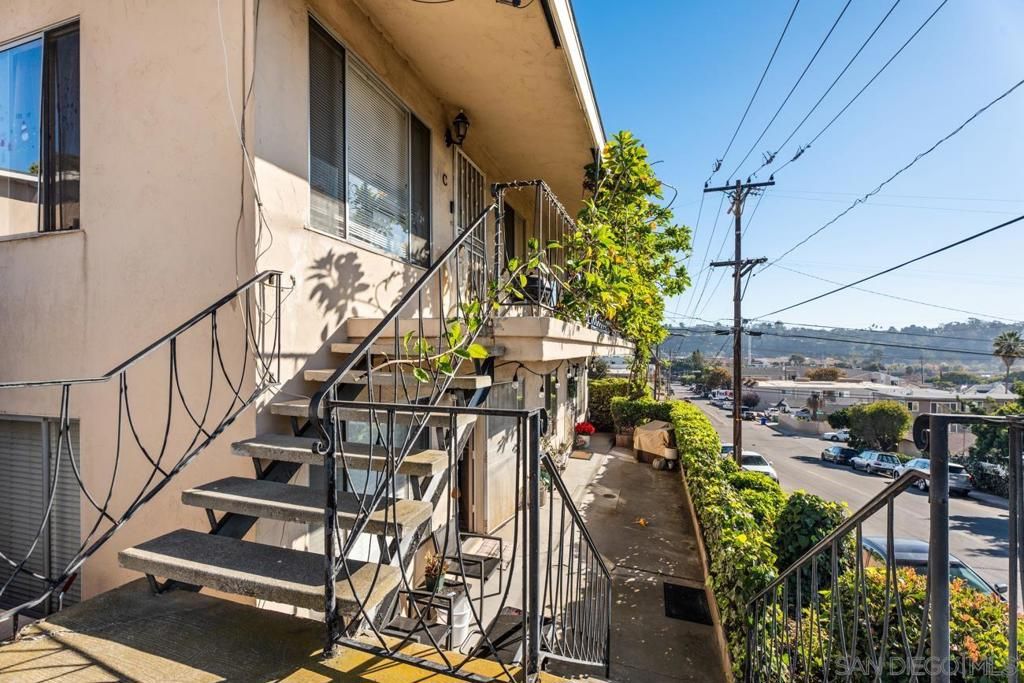 5707 Mildred St, San Diego, CA 92110 — photo 2