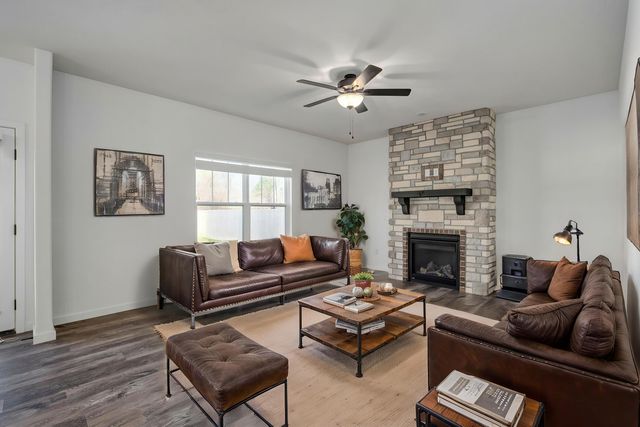 747 N Century Avenue, Republic, MO 65738