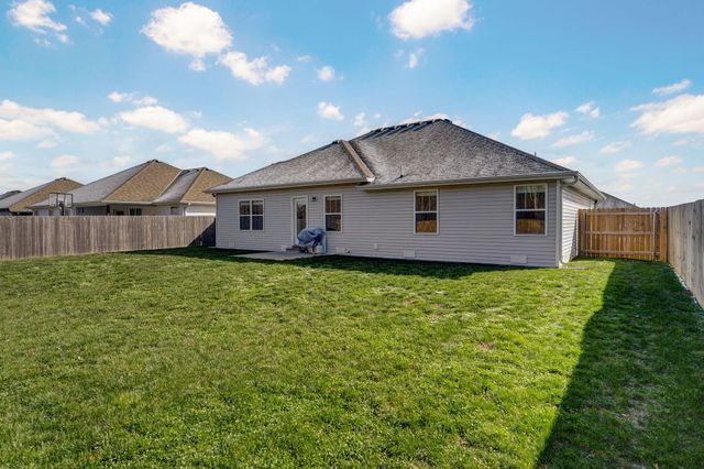 747 N Century Avenue, Republic, MO 65738