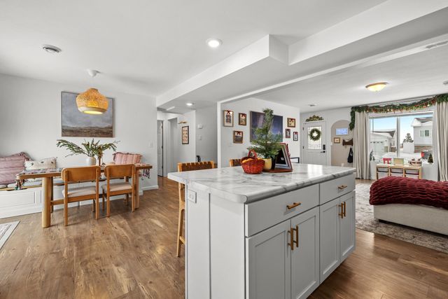 2507 Ivory Street, Minot, ND 58703