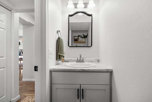 2507 Ivory Street, Minot, ND 58703