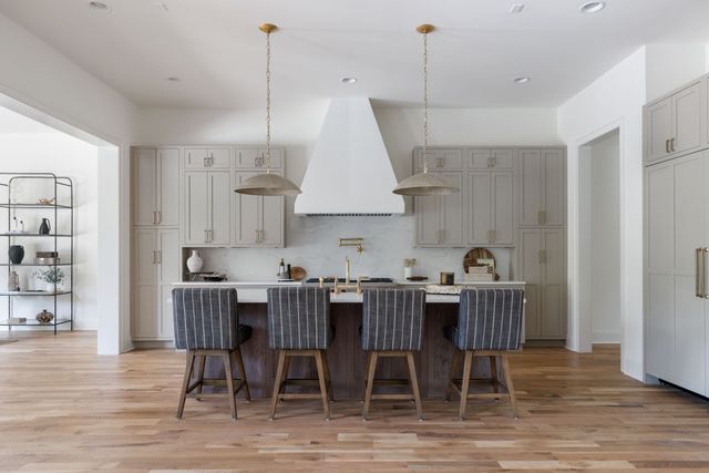 2805 Tyne Blvd, Nashville, TN 37215