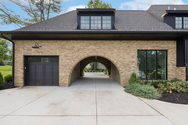 2805 Tyne Blvd, Nashville, TN 37215