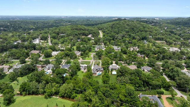 2805 Tyne Blvd, Nashville, TN 37215