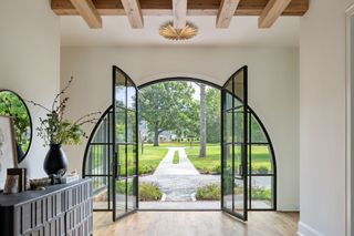 2805 Tyne Blvd, Nashville, TN 37215