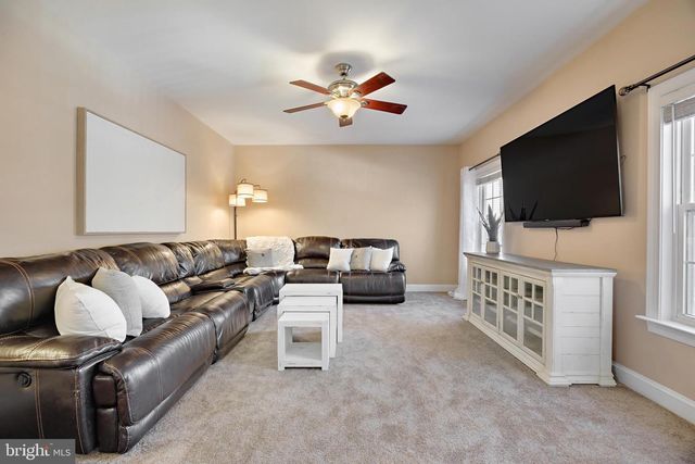 365 CROSS CREEK DR, Huntingtown, MD 20639