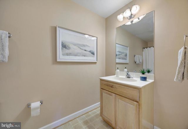 365 CROSS CREEK DR, Huntingtown, MD 20639