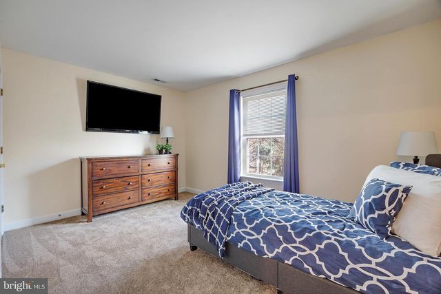 365 CROSS CREEK DR, Huntingtown, MD 20639