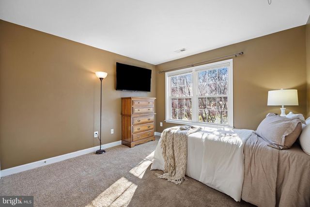 365 CROSS CREEK DR, Huntingtown, MD 20639