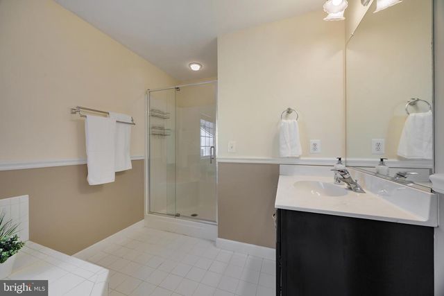 365 CROSS CREEK DR, Huntingtown, MD 20639