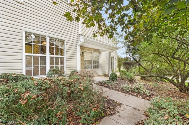 45 Four Oaks Rd, Bedminster Twp., NJ 07921