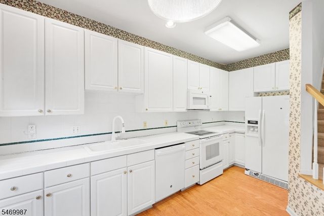 45 Four Oaks Rd, Bedminster Twp., NJ 07921