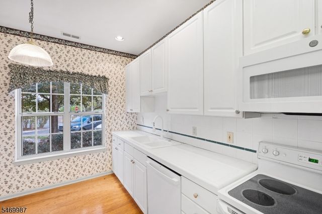 45 Four Oaks Rd, Bedminster Twp., NJ 07921