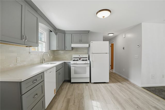 153 FALCON Avenue, Warwick, RI 02888