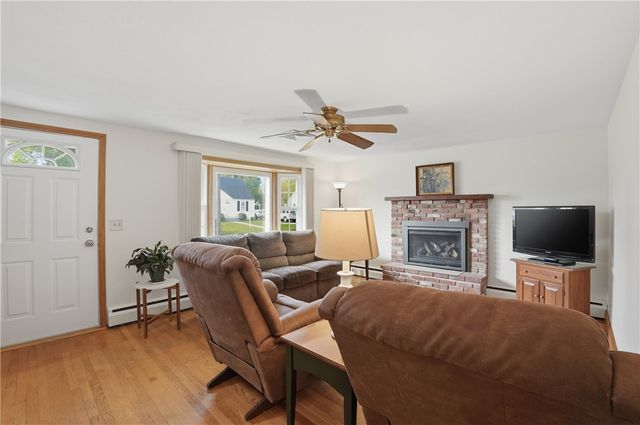 153 FALCON Avenue, Warwick, RI 02888