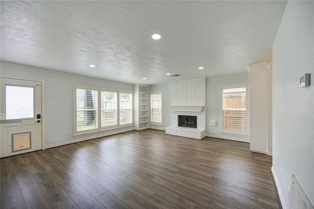 3526 Pecan Point Drive, Sugar Land, TX 77478