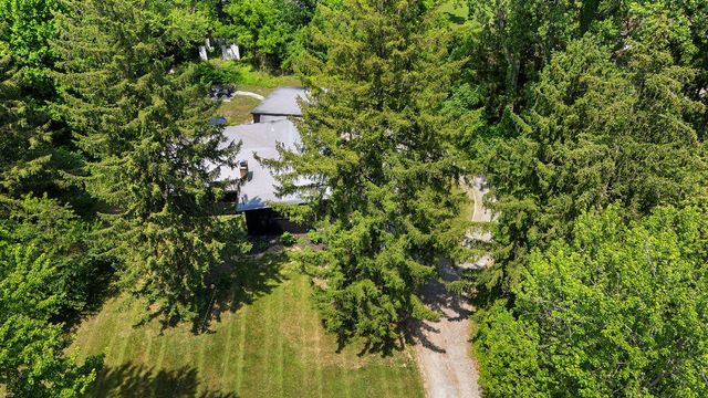 5831 Browntown Road, Lake Charter Twp, MI 49125