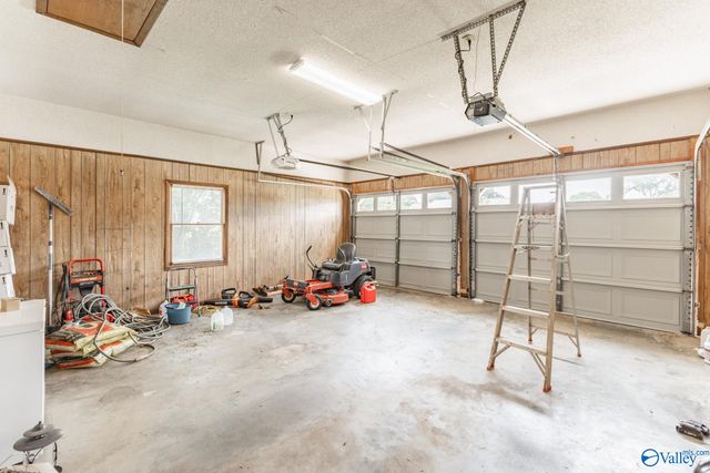 1801 Brookmeade Avenue, Athens, AL 35611