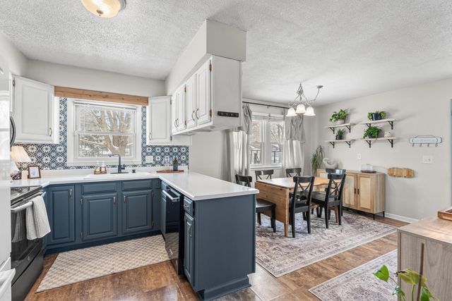 1823 Birchton Avenue, Portage City, MI 49024