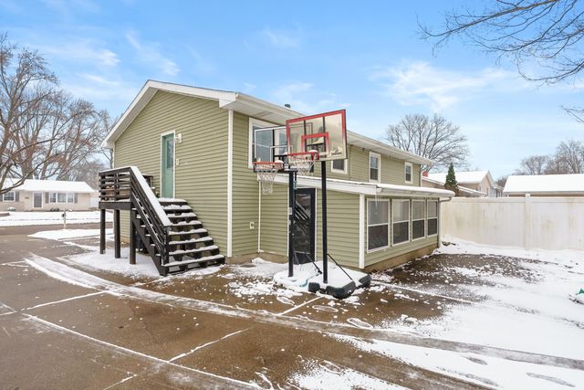 1823 Birchton Avenue, Portage City, MI 49024