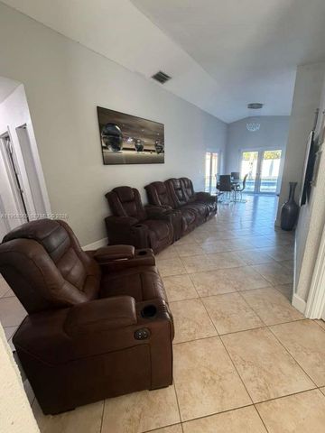 19707 SW 123rd Ct, Miami, FL 33177