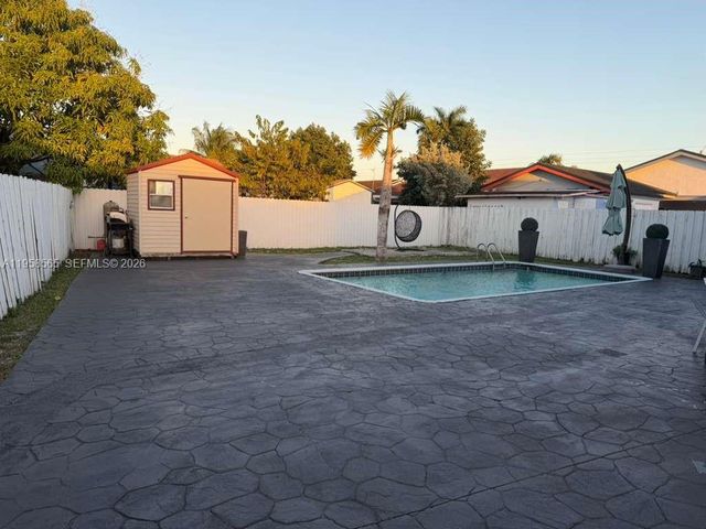 19707 SW 123rd Ct, Miami, FL 33177